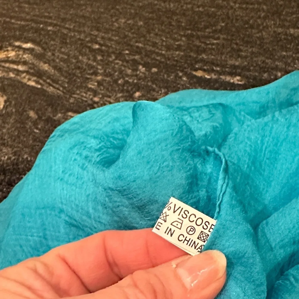 Chic Teal Infinity Scarf - Picture 2 of 3